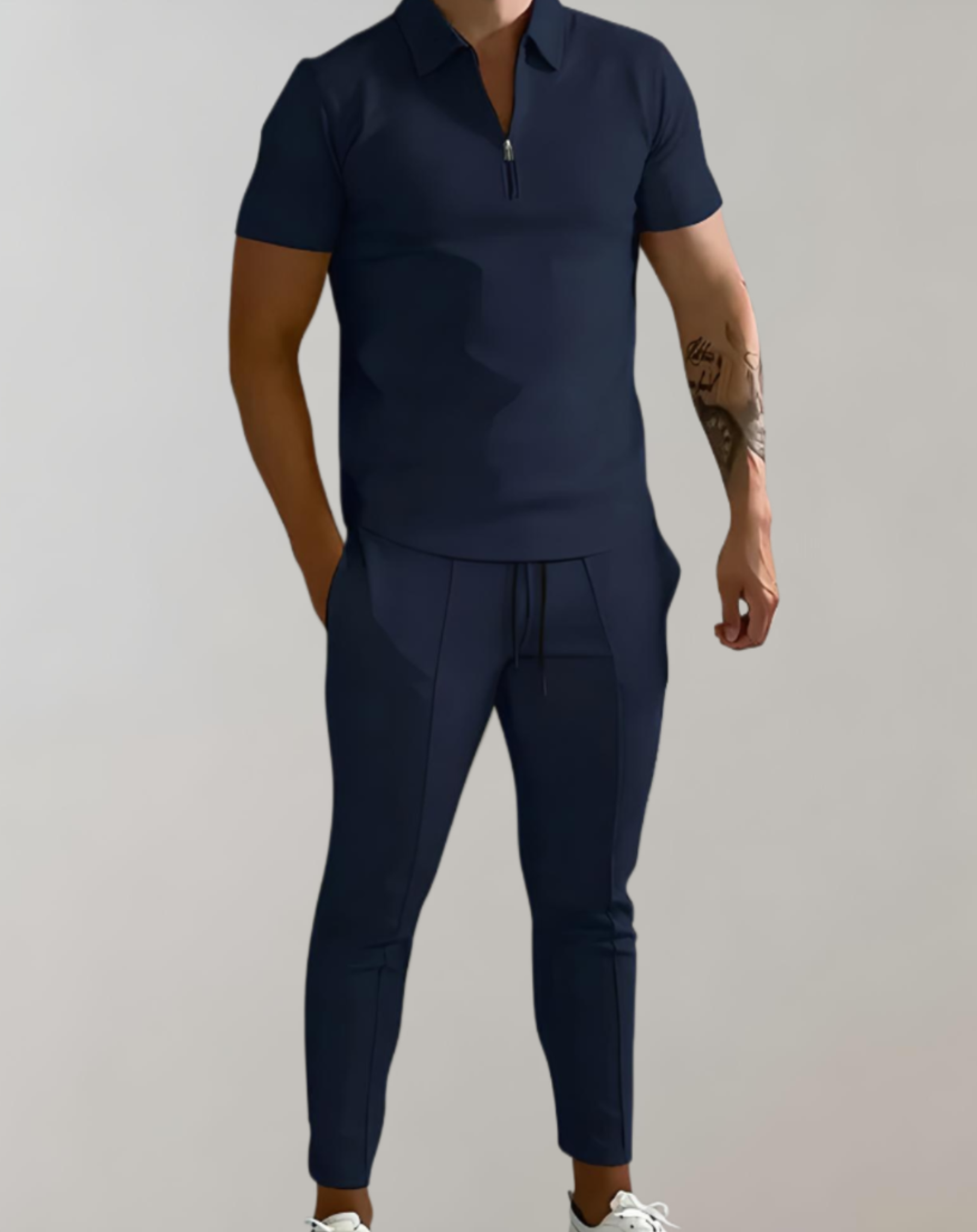 Ensemble 2 pièces de polo à manches courtes avec col pour hommes, associé à un pantalon skinny fit