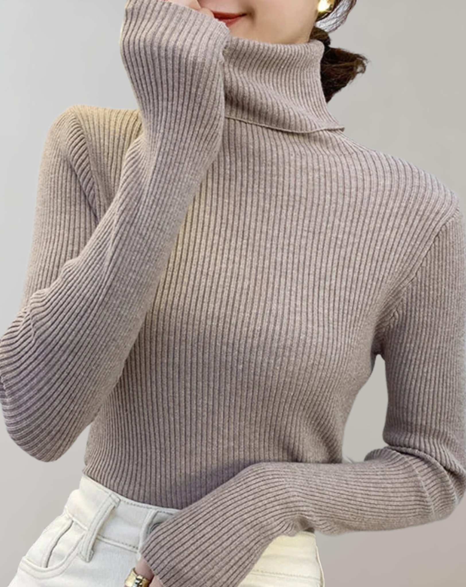 Pull à col roulé étroit et simple avec motifs côtelés